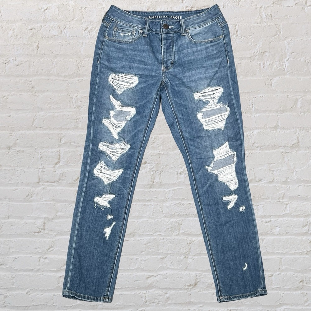 American Eagle Tomgirl Jeans Womens 4 Blue‎ Button Fly Distressed Grunge 28x29
